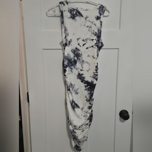 Tie-Dye Sleeveless Maxi Dress
